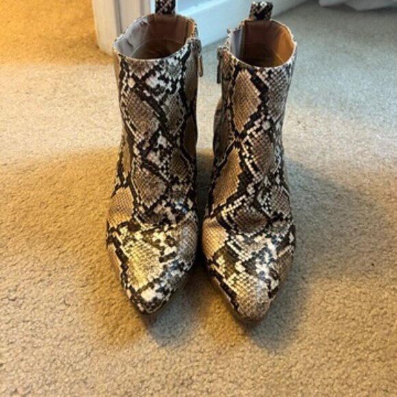 Snake skin booties - Picture 2 of 5